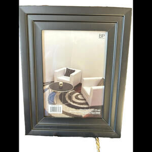 🌼Black Wooden Photo Frame Easel Back Holds Photo 6 1/2” X 4 1/2”